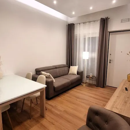 La Ginestra C&b House And