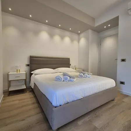 Apartment La Ginestra C&b House And *