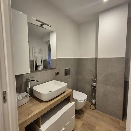 La Ginestra C&b House And