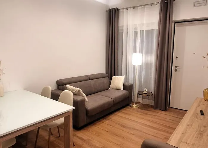 La Ginestra C&b House And